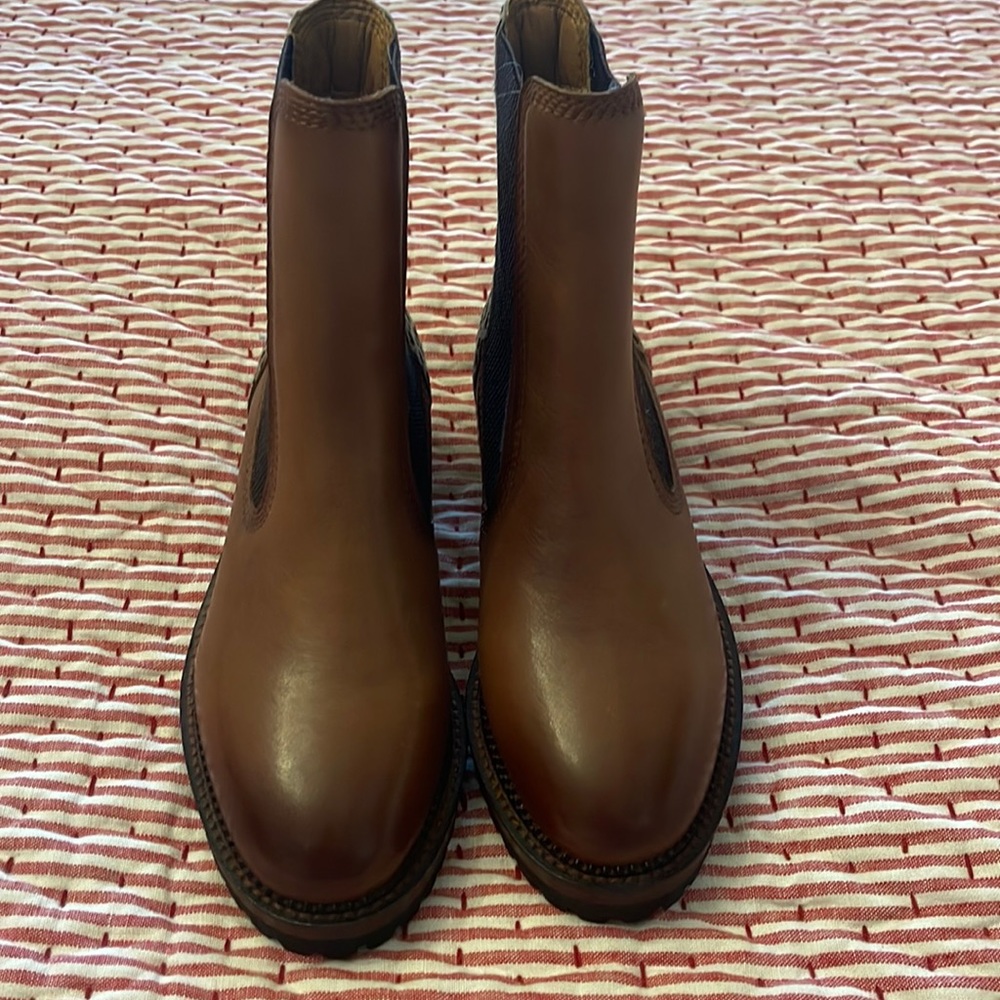 Vintage Havana size 7 Fairview cognac/leopard brown leather boots